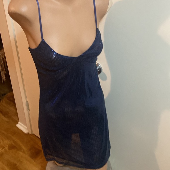 Silence + Noise Sequin long tank chemise - Picture 9 of 11